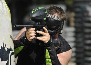 QUICK AND USEFUL GUIDE TO PAINTBALL GUNS, AMMO AND GEAR