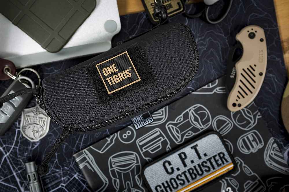 OneTigris Father's Day Tactical Gift Set A | 32oz Water Bottle + Phone Pouch + Glasses Case + Limited Edition Patch + Handwritten Card