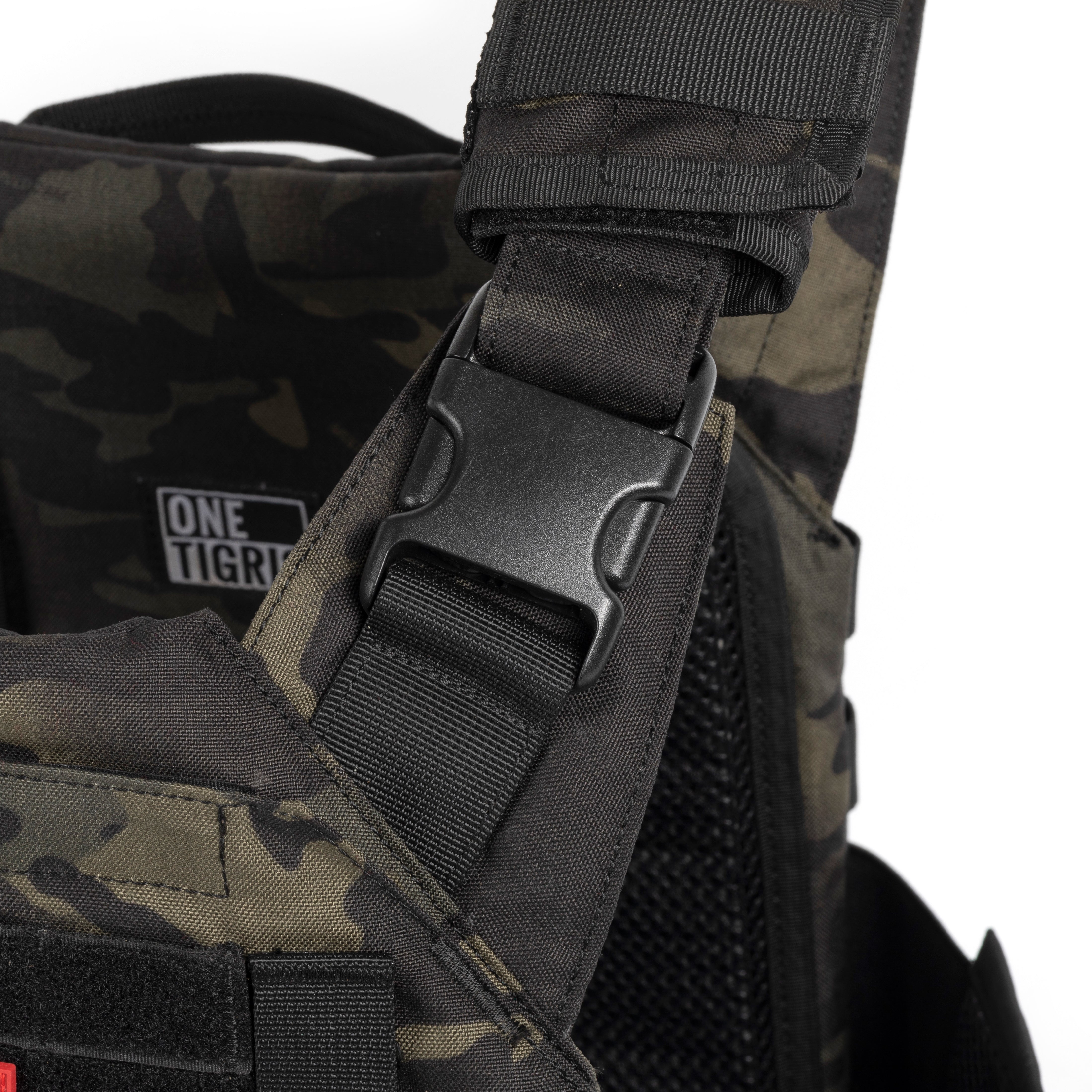 GRIFFIN Tactical Vest 丨MOLLE System & Velcro Panel